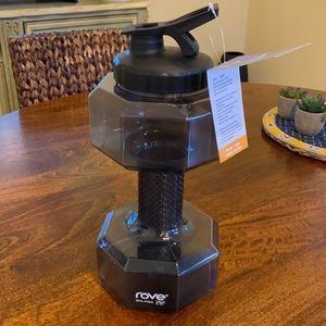 New with tags dumbbell water bottle - 78 oz